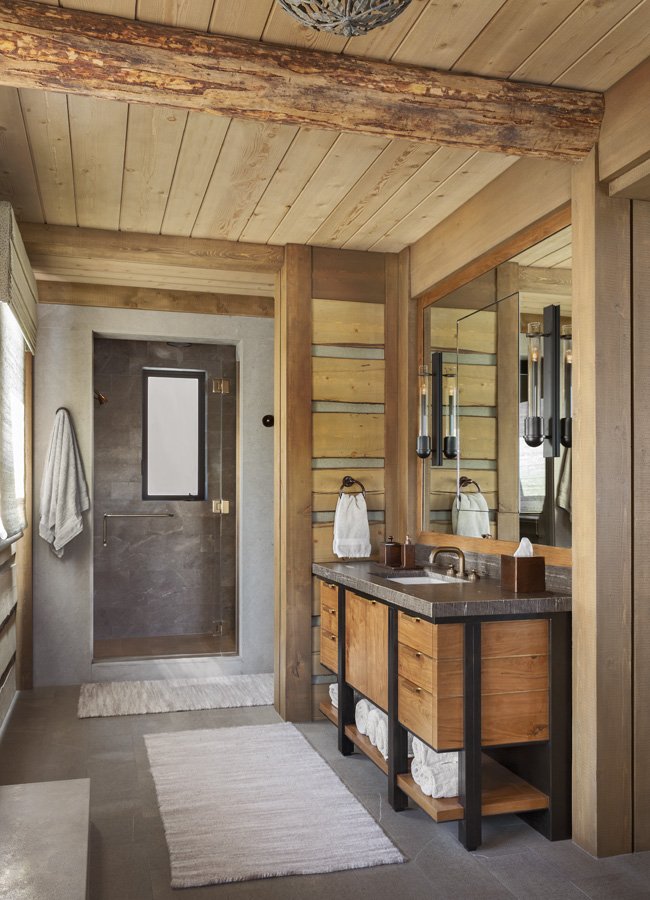 Rustic Elegance: Master Bedroom Suite Bathroom in Mammoth Lakes, CA
