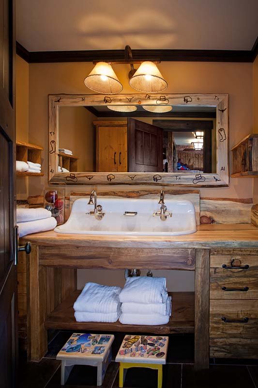 Rustic Mountain Bathroom with Double Pendants in Mammoth Lakes, CA