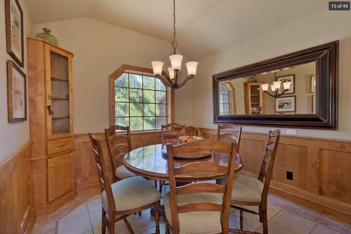 before-remodel-mammoth-lakes-rustic-dining-nook.png