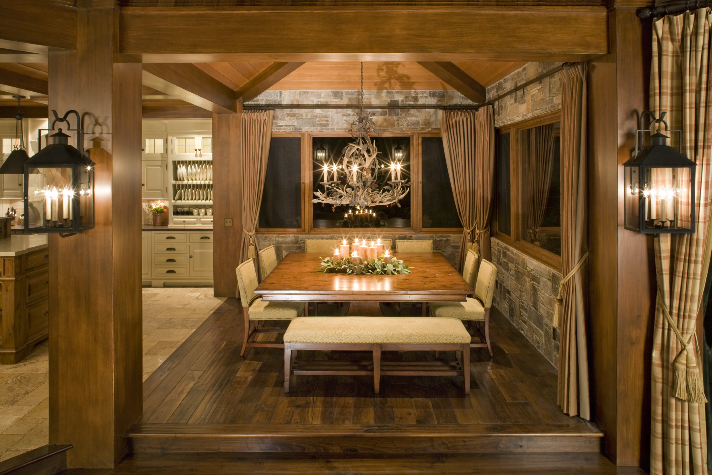 Rustic Mountain Kitchen in Mammoth Lakes